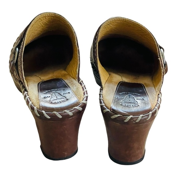 FRYE Charlotte Vintage Leather Whipstitch Mule Clogs | Size 6 - Picture 10 of 15
